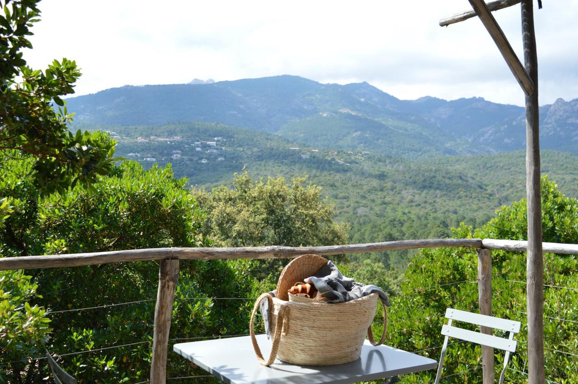 Les Petites Maisons Bed & Breakfast ซอตตา ภายนอก รูปภาพ